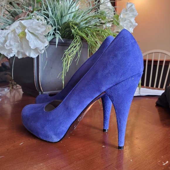 Women's purple/lilac shoes. - Picture 1 of 1